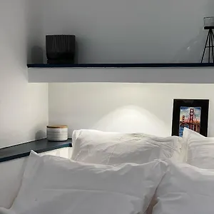  Appartement Mrtn Studio&suites - Aix-les-bains, Hypercentre France